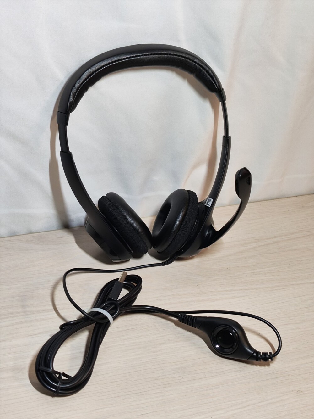 Logitech H390 A-00052 Stereo Corded USB Headset With Mic